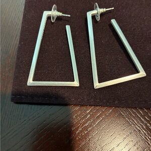 ❌❌SOLD❌❌Kendra Scott Silver Angular Earrings